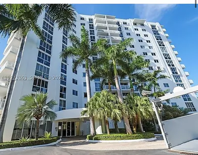 1688 West Ave G-08 #G-08 Miami Beach FL