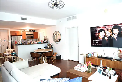 300 S Biscayne Blvd 3504 #3504 Miami FL