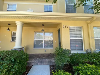 253 CASTLEKEEPER PLACE Valrico FL