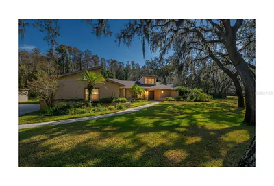 10206 LAKEVIEW DRIVE New Port Richey FL