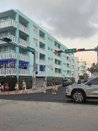 701 Collins Ave 2B #2B Miami Beach FL