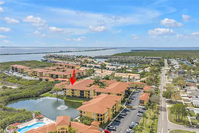 4333 BAYSIDE VILLAGE DRIVE 320 #320 Tampa FL