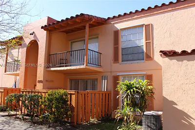 7208 Fairway Dr I8 #I8 Miami Lakes FL