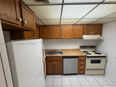 3720 Inverrary Dr 2K #2K Lauderhill FL