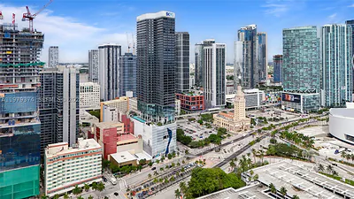 398 NE 5th St 4410 #4410 Miami FL