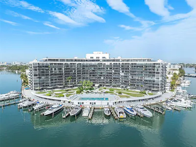 900 Bay Dr 524 #524 Miami Beach FL