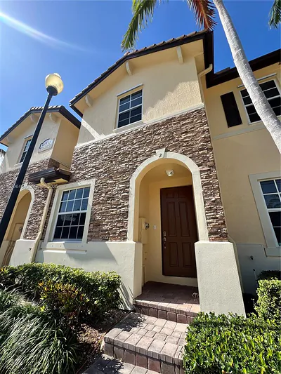 9031 SW 227th St 2 #2 Cutler Bay FL