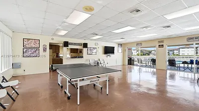 1825 S Ocean Dr 811 #811 Hallandale Beach FL