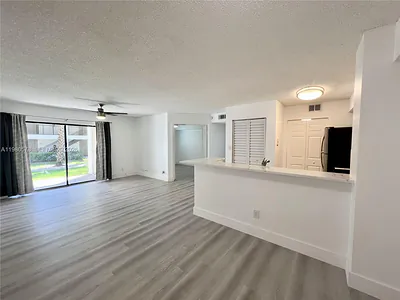 640 S Park Rd 12-4 #12-4 Hollywood FL