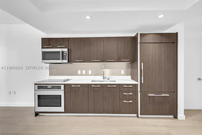 55 SW 9th St 1109 #1109 Miami FL