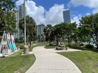 1750 N Bayshore Dr 2814 #2814 Miami FL