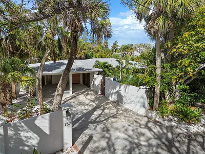 157 GARDEN LANE Sarasota FL