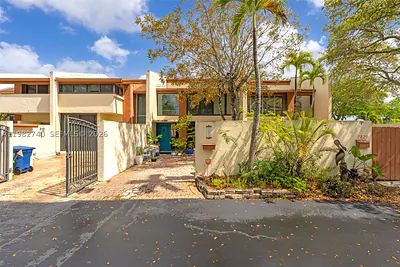 7825 SW 103rd Pl Miami FL