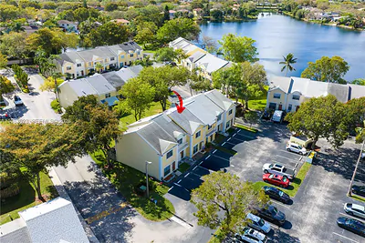 2881 S Cambridge Ln Cooper City FL