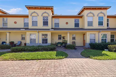 192 COQUINA BAY DRIVE St Petersburg FL