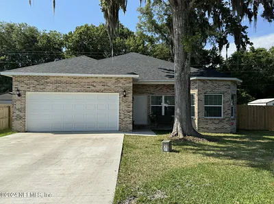 6107 W 1ST MNR Palatka FL