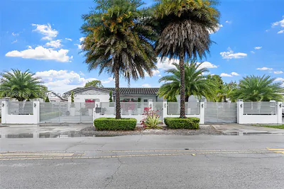 12721 SW 47th St Miami FL