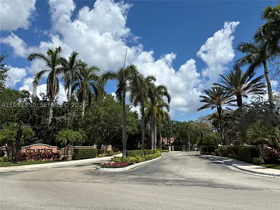 2757 Center Ct Dr 1-20 #1-20 Weston FL