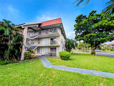 3061 NW 47th Ter 226A #226A Lauderdale Lakes FL