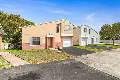 14681 N Beckley Square, Davie, FL 33325 Davie FL
