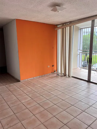 10 II SANTA CRUZ H301 #H301 Bayamon PR