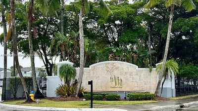 155 NW 96th Ter 2-201 #2-201 Pembroke Pines FL