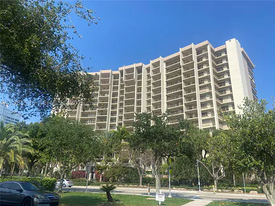 1800 S Ocean Blvd 301 #301 Lauderdale By The Sea FL