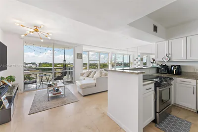 900 Bay Dr 421 #421 Miami Beach FL
