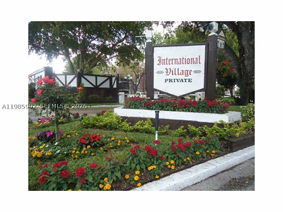 3720 INVERRARY DR 2M #2M Lauderhill FL