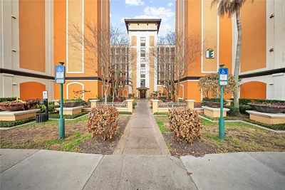 12527 FLORIDAYS RESORT DRIVE 402E #402E Orlando FL