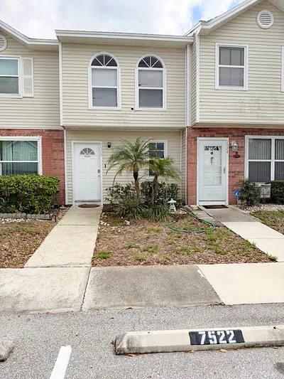 7522 HOLLOWELL DRIVE Tampa FL