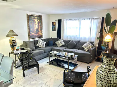 515 S Crescent Drive 107, Hollywood, FL 33021 #107 Hollywood FL
