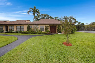 7506 SW 26th Ct 10 #10 Davie FL