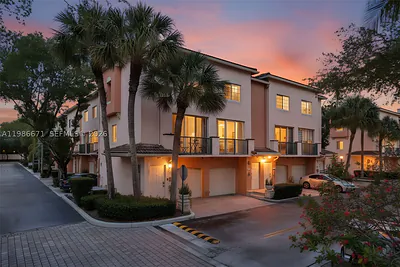 2107 SE 10th Ave 817 #817 Fort Lauderdale FL