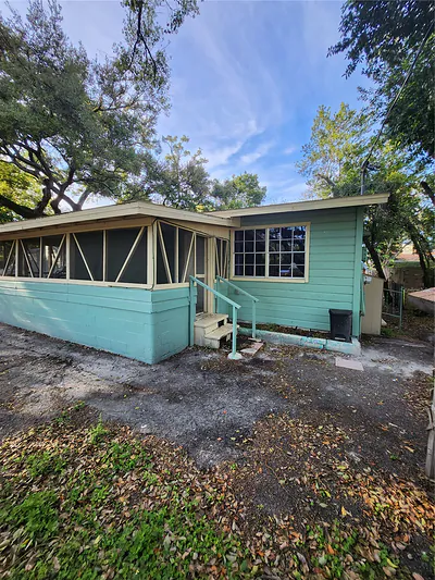 302 E 121ST AVENUE Tampa FL
