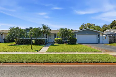5826 27TH TERRACE N St Petersburg FL