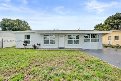 3320 NW 18th St Lauderhill FL