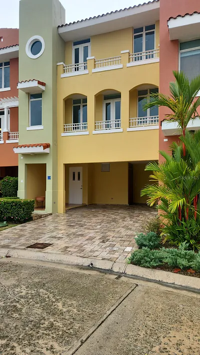 Harbour Drive Street PLAZA DEL PUERTO DRIVE NE A-9 #A-9 Humacao PR