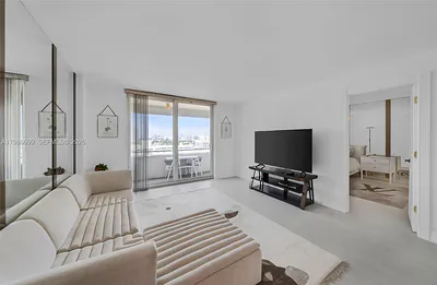 465 Ocean Dr 1102 #1102 Miami Beach FL