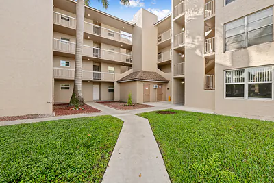 9480 Tangerine Place 102, Davie, FL 33324 #102 Davie FL
