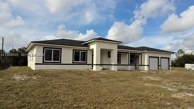 1715 McArthur Ave Lehigh Acres FL