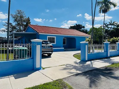 4621 SW 99th Ct Miami FL