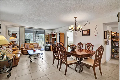 7400 NW 18th St 204 #204 Margate FL
