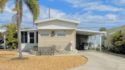 716 CAREFREE Venice FL