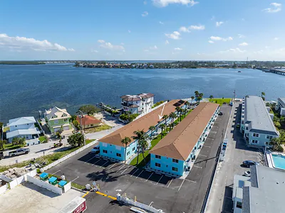 117 7TH STREET N 35 #35 Bradenton Beach FL