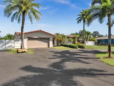 14051 SW 15th Ct Davie FL