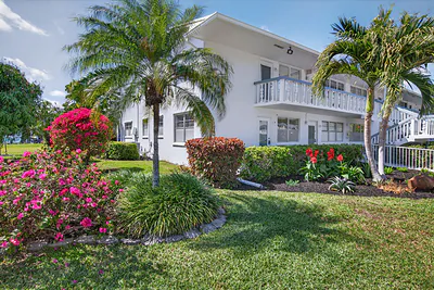 21 Harwood B, Deerfield Beach, FL 33442 Deerfield Beach FL
