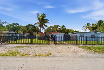 60 NW 128th St North Miami FL