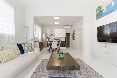 56 CALLE F KRUG CONDADO 2 #2 San Juan PR