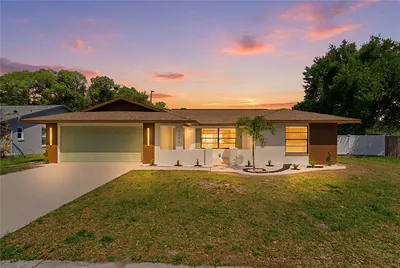 2309 PIN OAK LANE E Clearwater FL